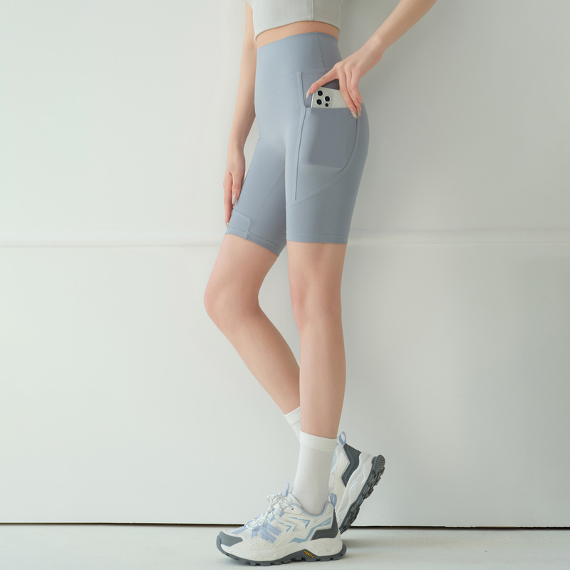 Plus-Size Yoga Pants for Women, High-Waisted, Quick-Dry, Thin, with Tummy Control, Pockets, Running Sports Fitness Shorts, Four-Quarter Length