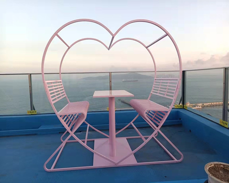Wedding Pink Heart-Shaped Bar Chairs, Decorative Furniture for Attractions and Guesthouses, Milk Tea Shop Tables and Chairs, Bar and Restaurant Photo Props, Heart-Shaped Tables and Chairs
