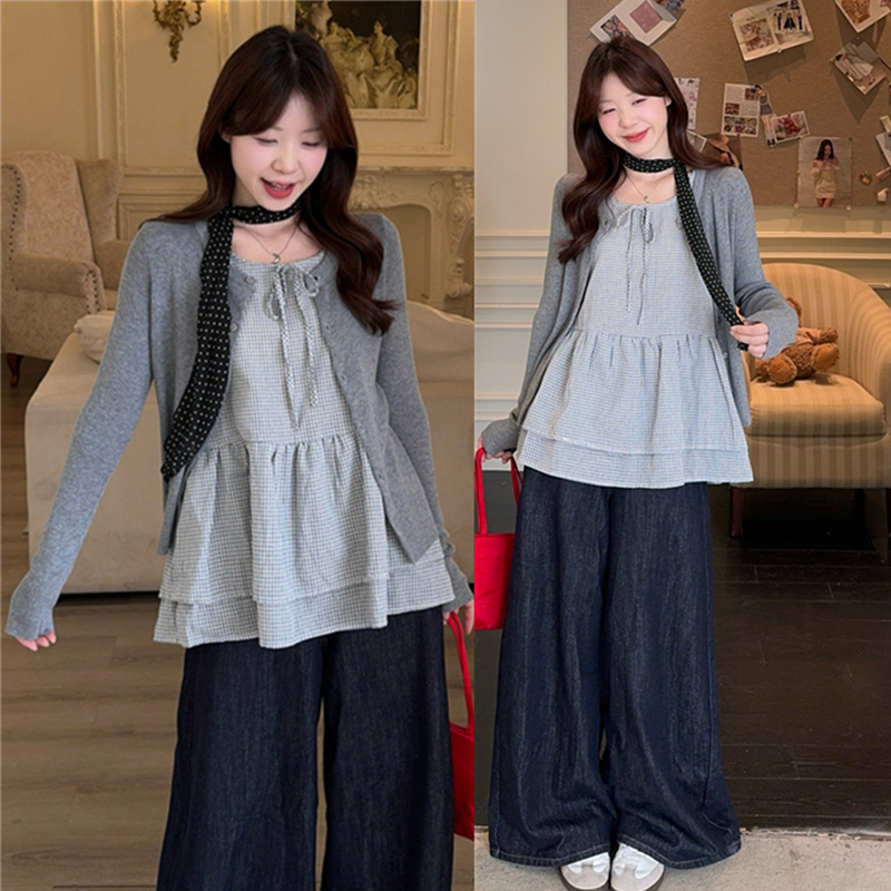 Maternity Tops, Autumn Clothing, Loose and Stylish, Covering the Pregnant Belly, Plaid Babydoll Shirt Two-Piece Set, Spring and Autumn High-End Outfit Set for Women