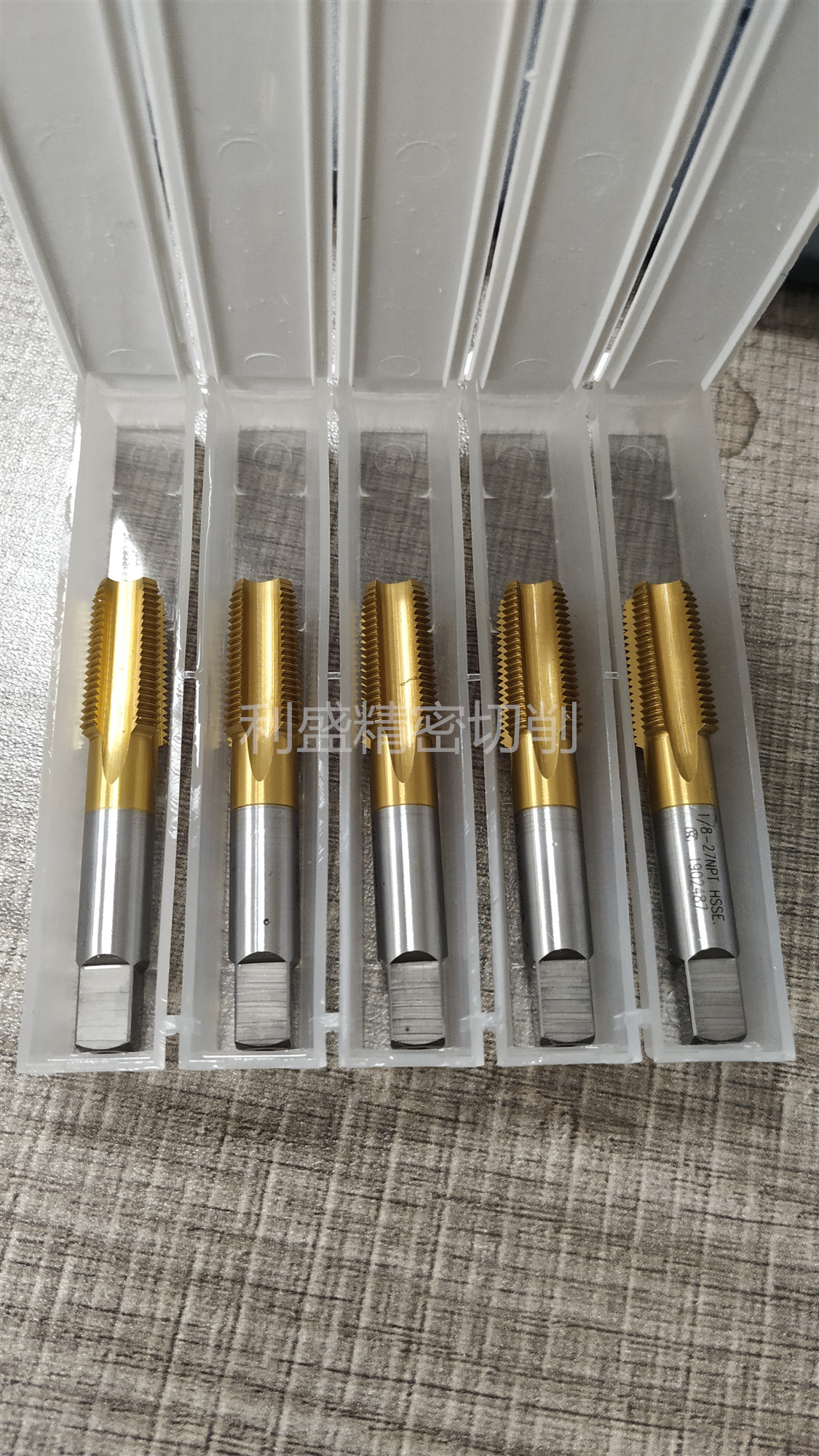 Japan imported OSG titanium-plated pipe with straight groove screw tapping screw tapping TPT NPT1 8-28 pipe screw tapping