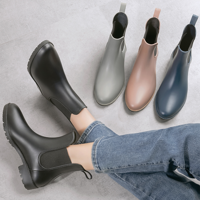British Style Women's Rain Boots, Fashionable Outdoor Rubber Shoes, Non-Slip and Waterproof Shoes, 2026 Trendy Water Boots, Slip-On Short Rain Boots