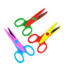 Lace scissors Pattern photo scissors Handmade diy childrens safety simple wavy wire saw teeth kindergarten set
