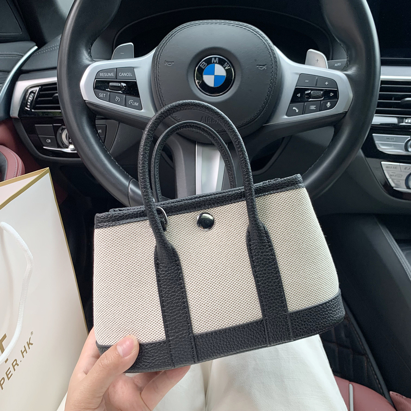 High-End Minimalist Style Contrasting Canvas and Leather Tote Bag for Women 2026 New Garden Bag Large Capacity Handbag High-End Minimalist Style Contrasting Canvas and Leather Tote Bag for Women 2026 New Garden Bag Large Capacity Handbag