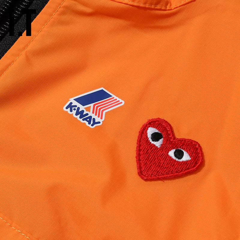 Пуловер с капюшоном полуприлегающий детский с воротником-стойкой IT CDG PLAY COMME des GARCONS Rei Kawakubo