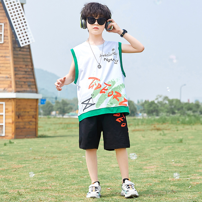 Chàng trai mùa hè phù hợp với quần short vest thiết chàng trai không tay trẻ em quần áo Hàn Quốc phiên bản trẻ trung niên của các môn thể thao hai mảnh bộ thủy triều.