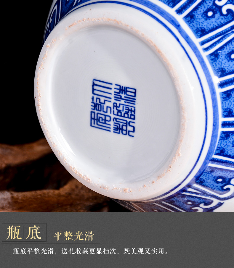 Blue and white porcelain vases, flower arranging furnishing articles of jingdezhen ceramics Chinese style household flower arrangement sitting room decorates porch crafts