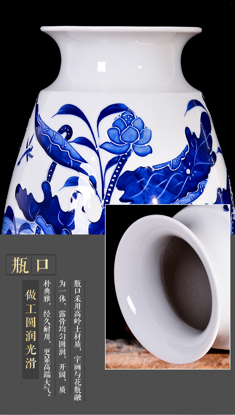 Jingdezhen ceramics hand - made reliefs of blue and white porcelain vases, the sitting room TV ark, furnishing articles decorations home rich ancient frame