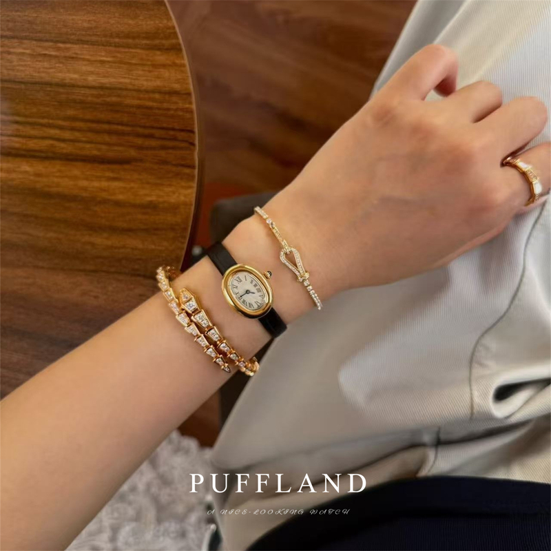 Mini 18mm Vintage Classic Oval Retro Watch for Women in Black and Gold