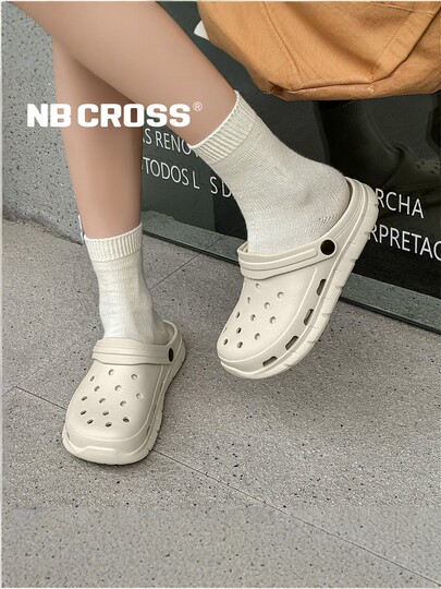 NB CROSS Flagship Store Croc Shoes Women's Outerwear 2025 New Summer Men's and Women's Couple's Versatile Women's Sandals