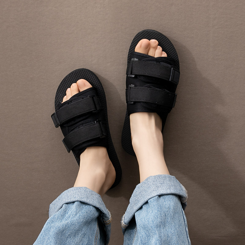 Slippers men summer moisture personality thick soles slippers beach non-slippers wear black fashion slippers outside