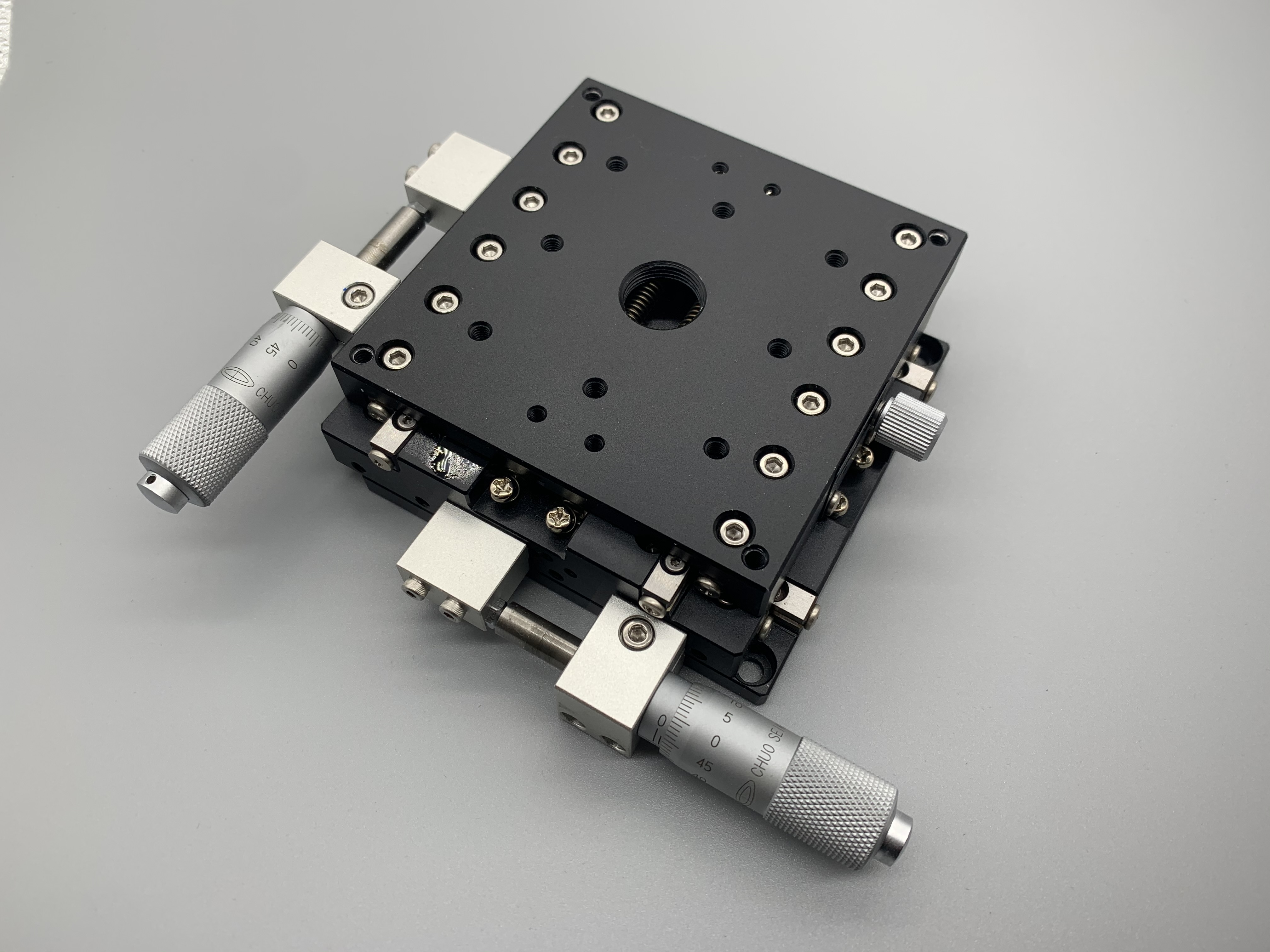 Manual two axis fine - tuning platform Japan Central Precision LD-947-S1 table 90mm XY mobile platform