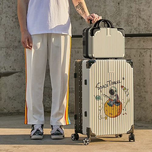 Мультяшный прочный вместительный и большой чемодан