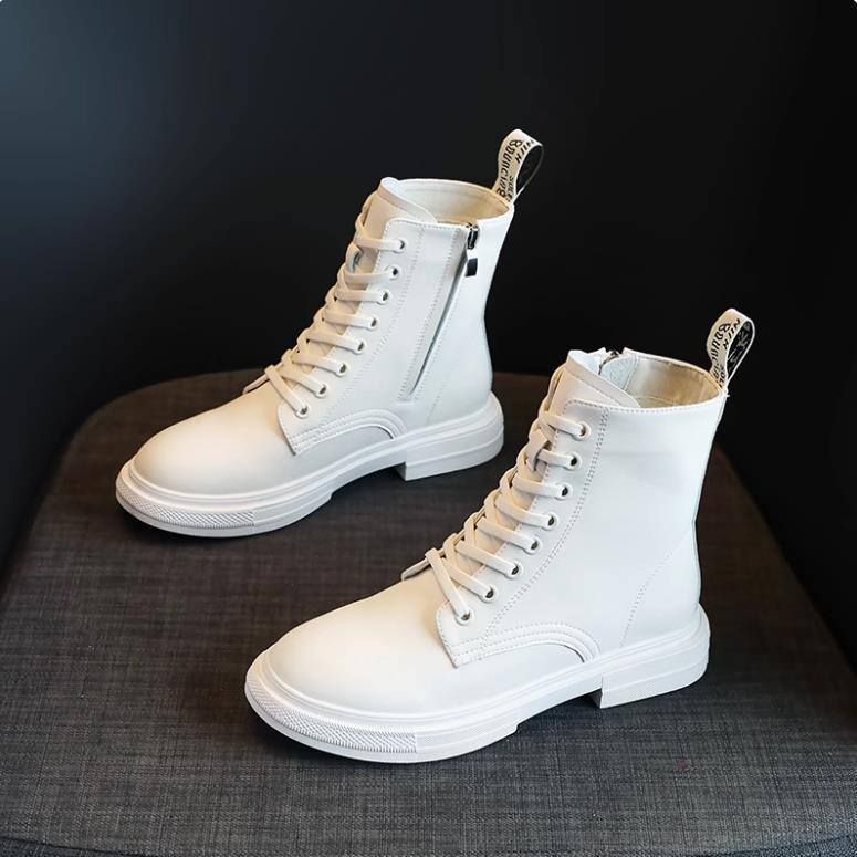 White Large Size Women's Shoes 41-43 Fashionable Martin Boots Spring and Autumn New Casual Short Boots Wide Feet Genuine Leather Single Boots Soft White Large Size Women's Shoes 41-43 Fashionable Martin Boots Spring and Autumn New Casual Short Boots Wide Feet Genuine Leather Single Boots Soft