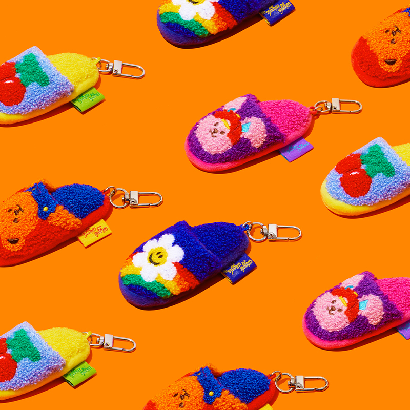 Wiggle Wiggle Keychain Small Pendant Doll Unisex Couple Slippers 2025 New Model Exquisite and Creative