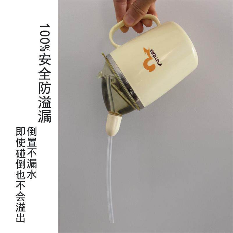 Medical anti-choking straw cup lying on the bottle used by the elderly is dedicated to the recitation of pro-gratitude without leaking nasal feeding pregnant women save effort