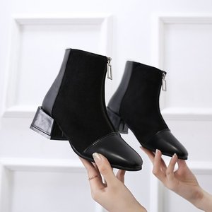 黑色加绒马丁靴拼色短靴