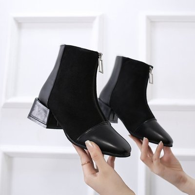 黑色加绒马丁靴拼色短靴