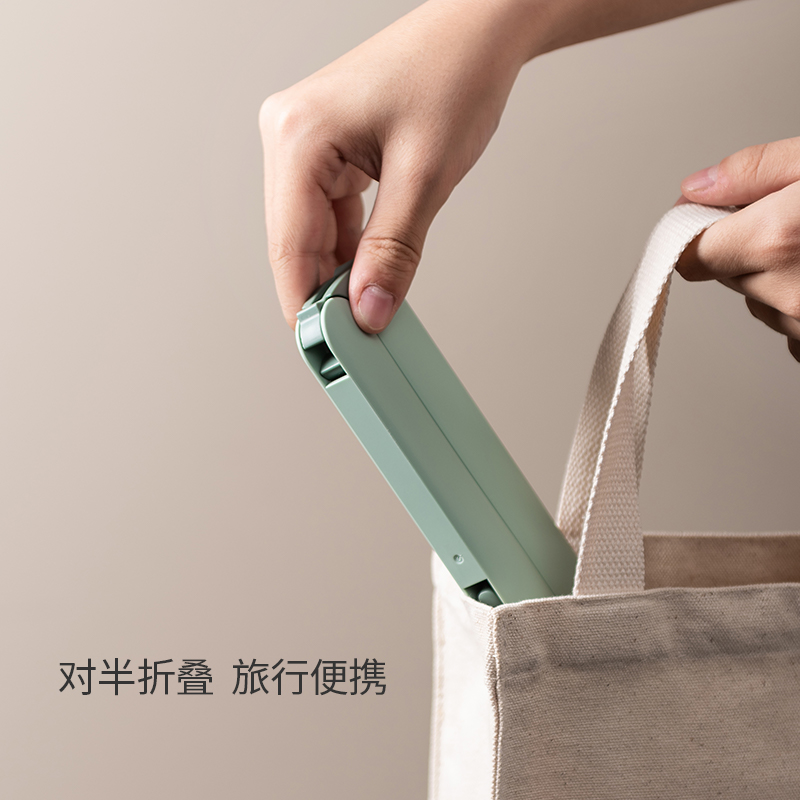 Travel clothes hangers portable with clips on travel extension Non-essential Divine Instrumental Items Out of travel Folding Clotheshorse