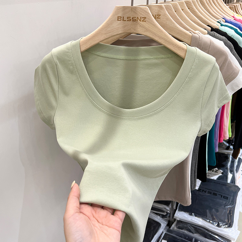 Solid Color T-Shirt for Women, Short-Sleeved, Hot Girl Style, Short Length, Revealing Collarbone, 2026 Summer New Style, Slimming, Beautiful, Unique and Exquisite Top