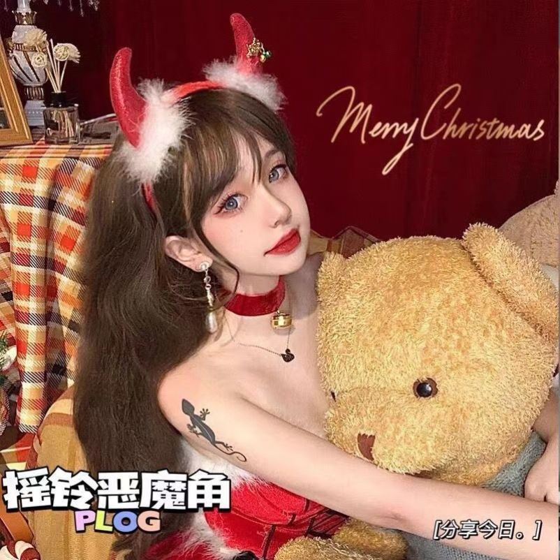 Neck Ring Bell Peppers Christmas Red Shivering Voice Changing Clothing Hanging Neck Sublock Bone Chain Choker Advanced Mesh Red Devil Horns