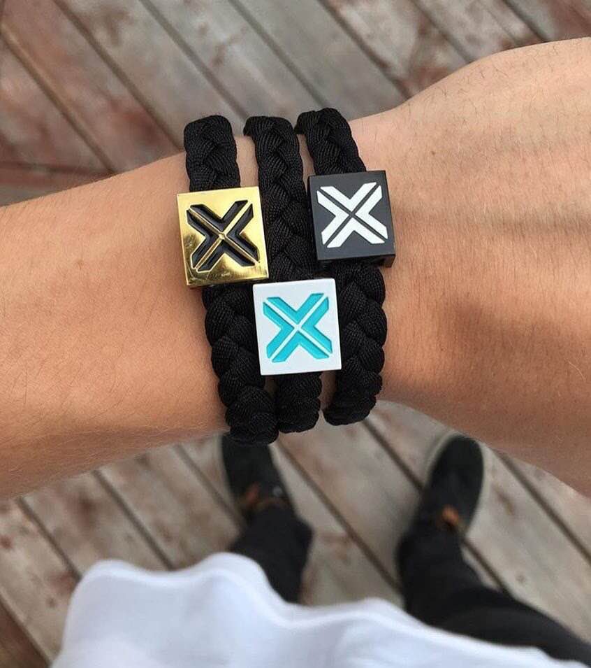 Gia đình điện tử Top 100 DJ Vòng tay gia đình Thời trang nam và nữ Cặp đôi Hip Hop Music Bracelet - Vòng đeo tay Clasp vòng tay nữ đẹp