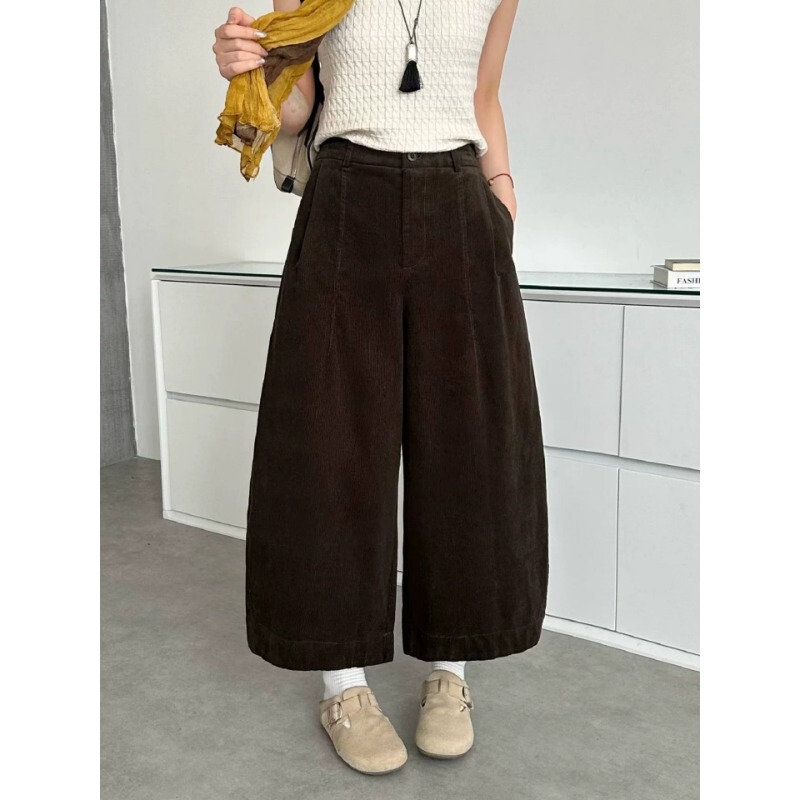 Coffee-Colored Retro Corduroy Cropped Wide-Leg Pants for Women, 2026 Autumn New Style, Loose Fit, Petite Casual Straight-Leg Pants Coffee-Colored Retro Corduroy Cropped Wide-Leg Pants for Women, 2026 Autumn New Style, Loose Fit, Petite Casual Straight-Leg Pants