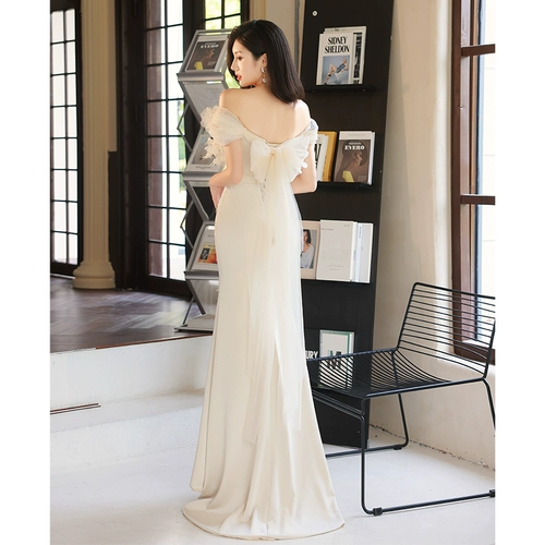 Вечернее платье, модная элитная юбка, открытые плечи, яркий броский стиль, изысканный стиль