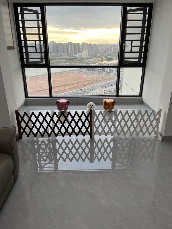 Pet Fence, Dog Cage Partition, Dog Barrier, Balcony Isolation Gate, Retractable Fence Gate, Dog Barrier, Cat and Rabbit Guardrail