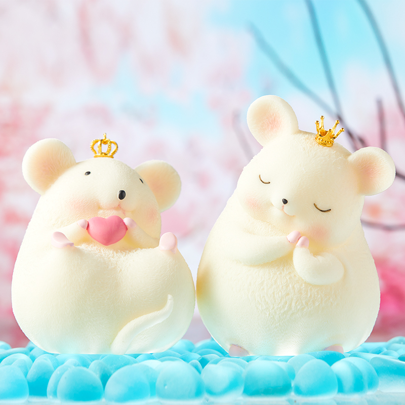 Raw Xiao Rat Swing Piece Creative Cute Little Animal Desk Decoration Personality Couple Birthday Gift Women Deposit Money Pot