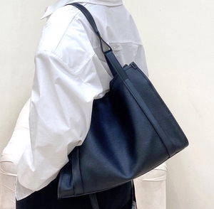Leather one-shoulder bag