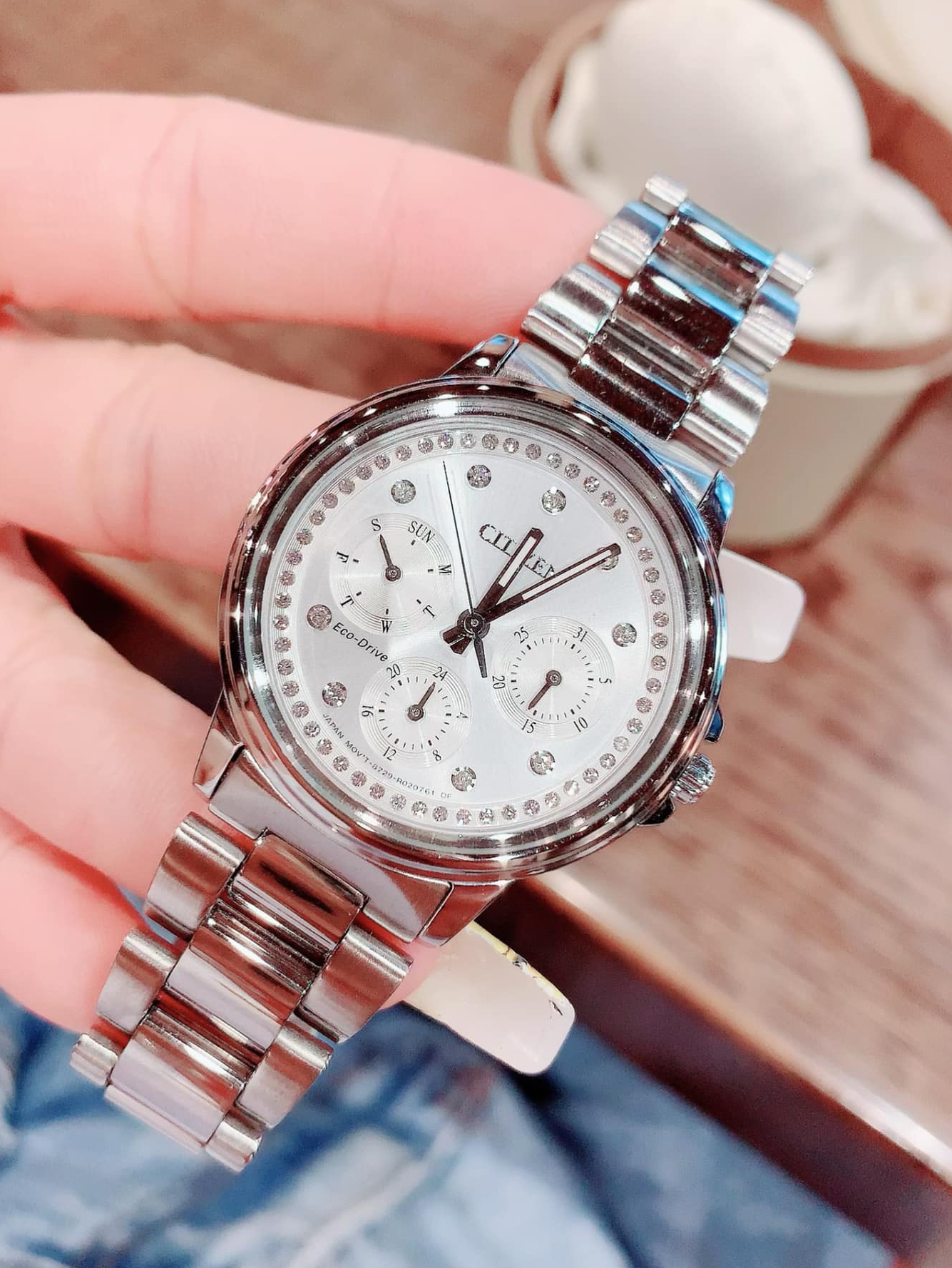 正品西铁城手表女citizen大表盘闪闪镶钻光动能女表fd2040 57a