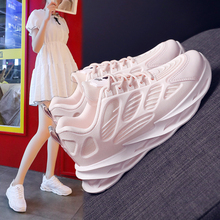 秋季新款透气运动网红超火显脚小内增高女鞋