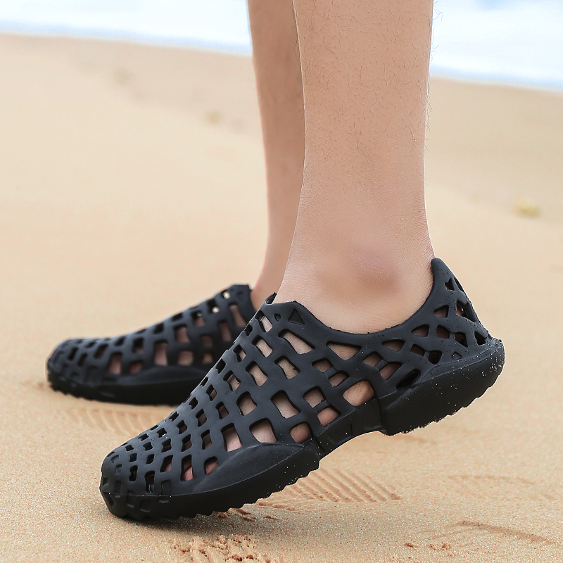 8033 Black & Standard SizeQuick drying Wading shoes male Upstream shoes light Men's and women's shoes ventilation non-slip outdoors Amphibious shoes Beach shoes male