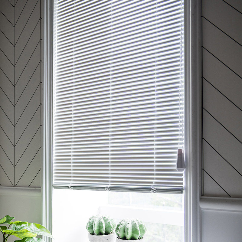 Venetian blinds blinds Perforated Makeup Room Kitchen bathroom Home Curtains Waterproof Shade and Lift 100 Page