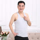 mens ngắn tay đơn giản đồ lót trắng mặc một sling nhỏ vest bên trong một chiếc áo trắng nửa lỏng lẻo mềm.