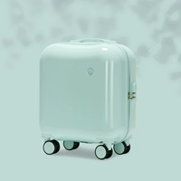 Светлый морской синий