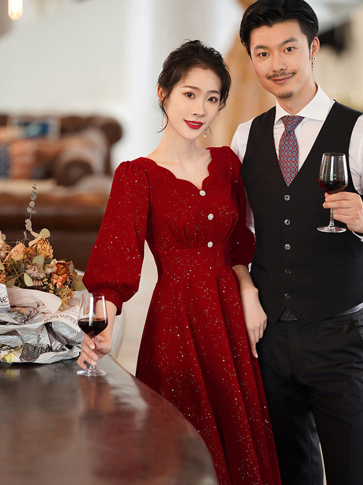 Toast to the bride 2022 new fall wine red wedding engagement back door gown woman little sub-style mid sleeve