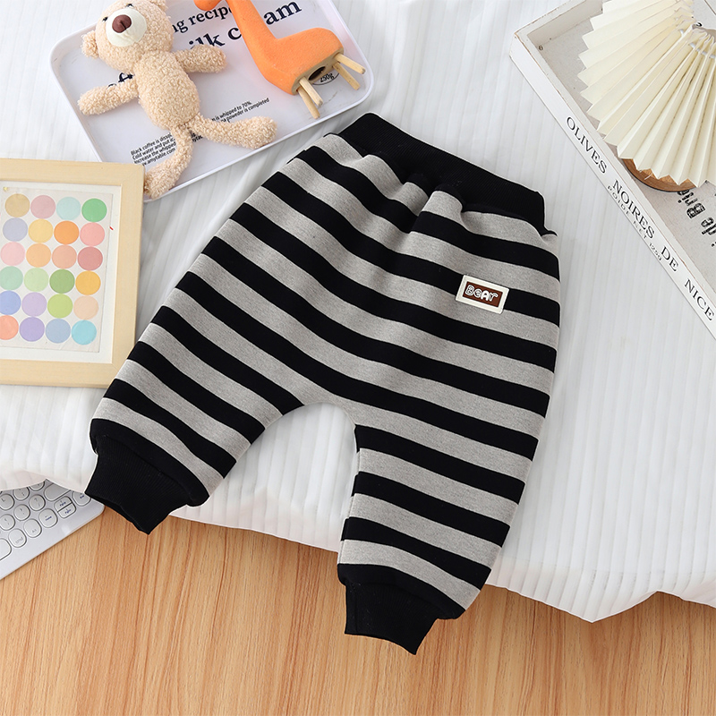 ベビーパンツ秋冬アウター厚手冬綿パンツ男女ベビープラスベルベット大PPヒップ暖かいパンツ