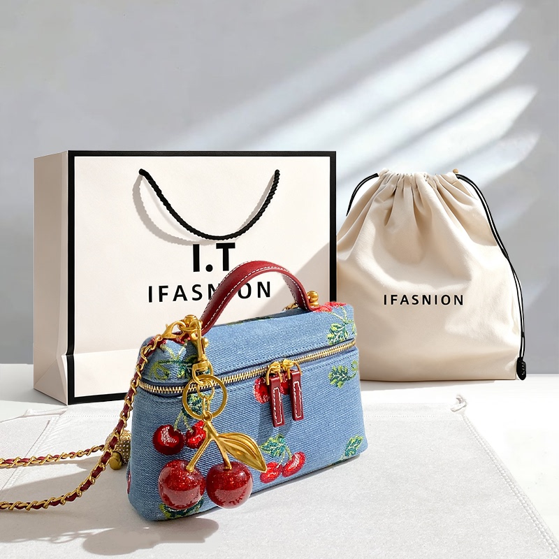 It Counter Genuine Vintage Denim Embroidered Box Bag for Women 2026 Autumn New Trendy High-End Small Square Bag