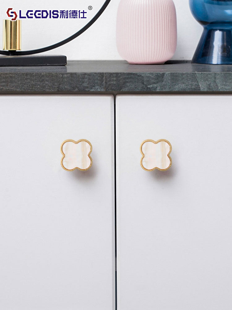 Lideshi European-Style Unique Cabinet Wardrobe Single-Hole Handle Nordic Light Luxury Furniture Cabinet Door Drawer Handle