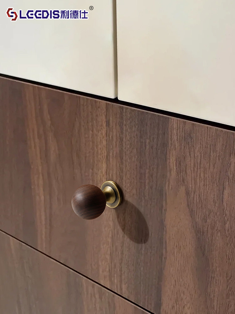 French-Style Vintage Cabinet Door Drawer Brass Handle Walnut Round Ball Antique Silver Cabinet Wardrobe Handle