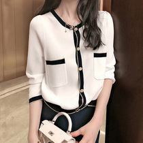 Small fragrant wind knitted cardigan female spring and autumn Thin Thin temperament socialite long sleeve shirt short sweater coat