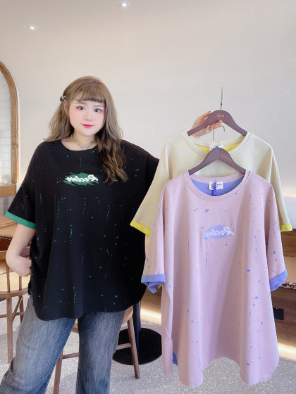 300斤胖莹莹原创大码女装元气酷飒破洞短袖宽松刺绣撞色情侣潮T恤