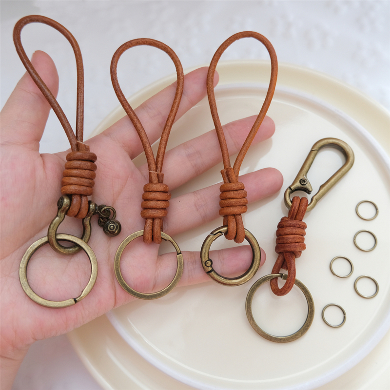 Vintage Leather Rope Keychain Pendant, Handmade Woven Key Ring with Metal Clasp, Textured Ins-Style Key Rope