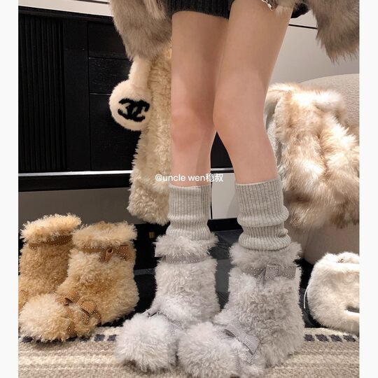 Orden coreana, zapatos de lana de 6cm para mujer, además de terciopelo, invierno 2025, nuevos zapatos de algodón versátiles, botas para la nieve