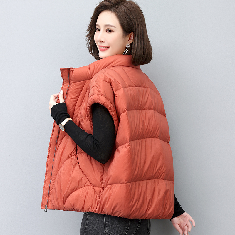 Short down Jacket Vest for Women, Stylish and Large Size, Suitable for Spring, Autumn, and Winter, Made with White Duck Down, Vest, Sleeveless Jacket, Warm Outerwear