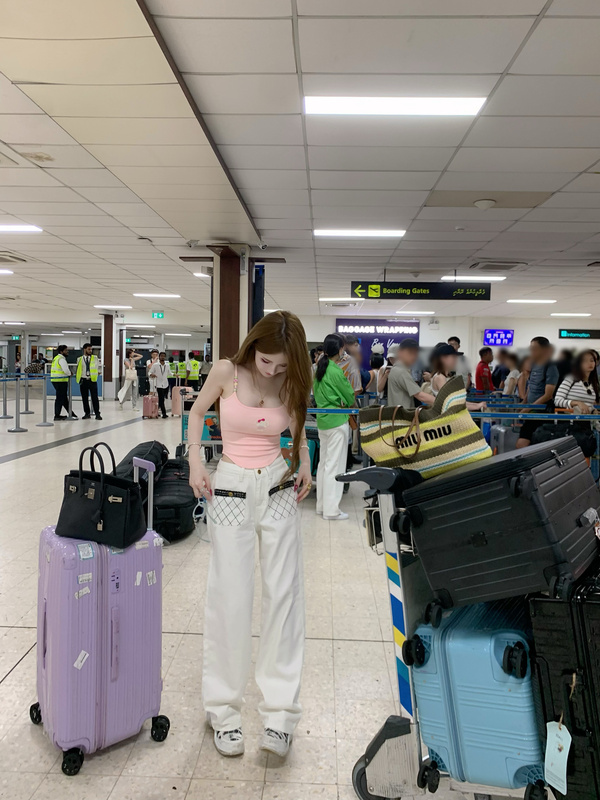 Tutu【Leg Beautifying】2025S/Chanel-Inspired Fashionable Versatile Pocket Wide-Leg Straight Jeans # Ck1387