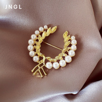 Jinglei Pearl wheat ear small fragrant wind brooch female retro high-grade Joker atmospheric suit sweater jacket pin corsage