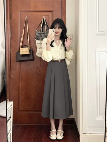 Летний пиджак классического кроя, летняя юбка в складку, французский стиль, коллекция 2023, изысканный стиль