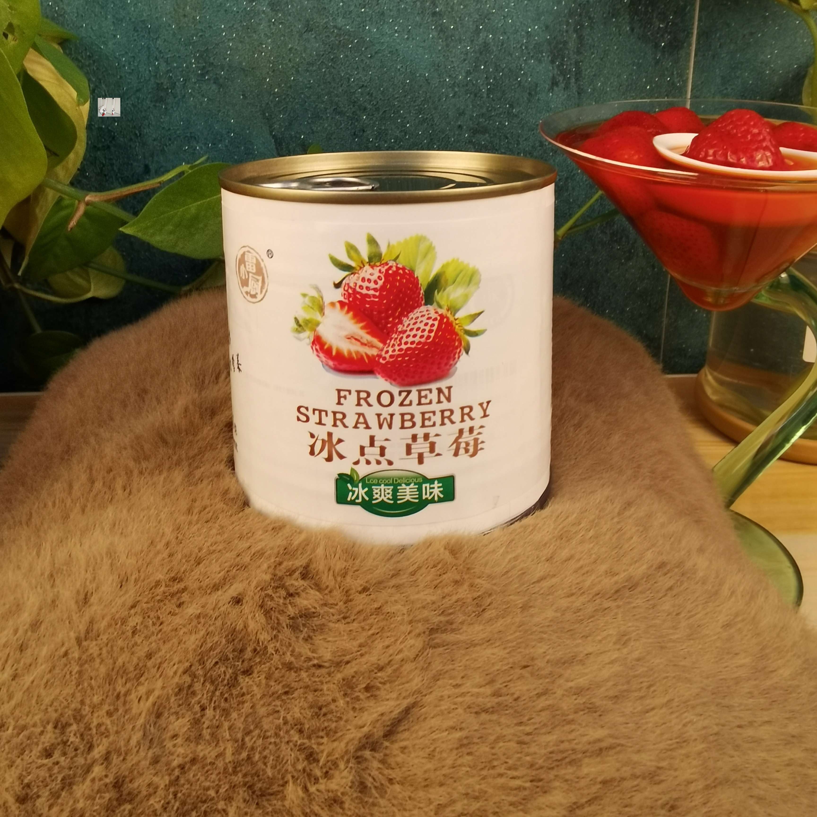 Lei Xiaochu's small shop Dandong specialty frozen milk strawberry nutrition healthy delicious original 400g4 cans